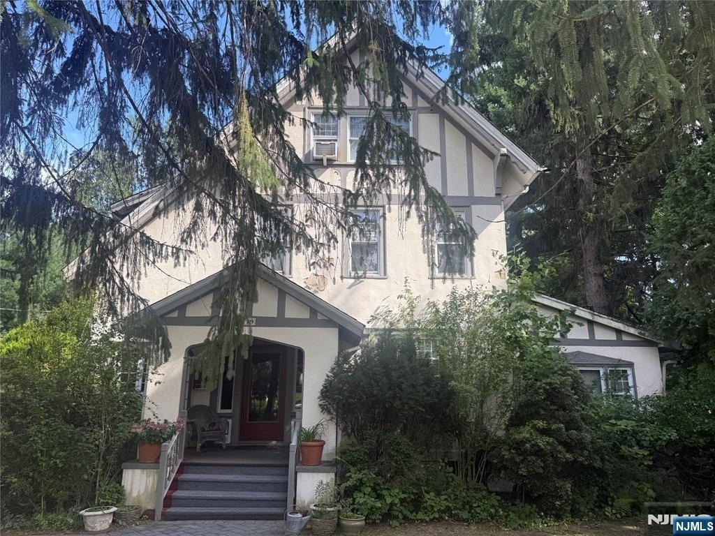 119 Harrison - Photo 0