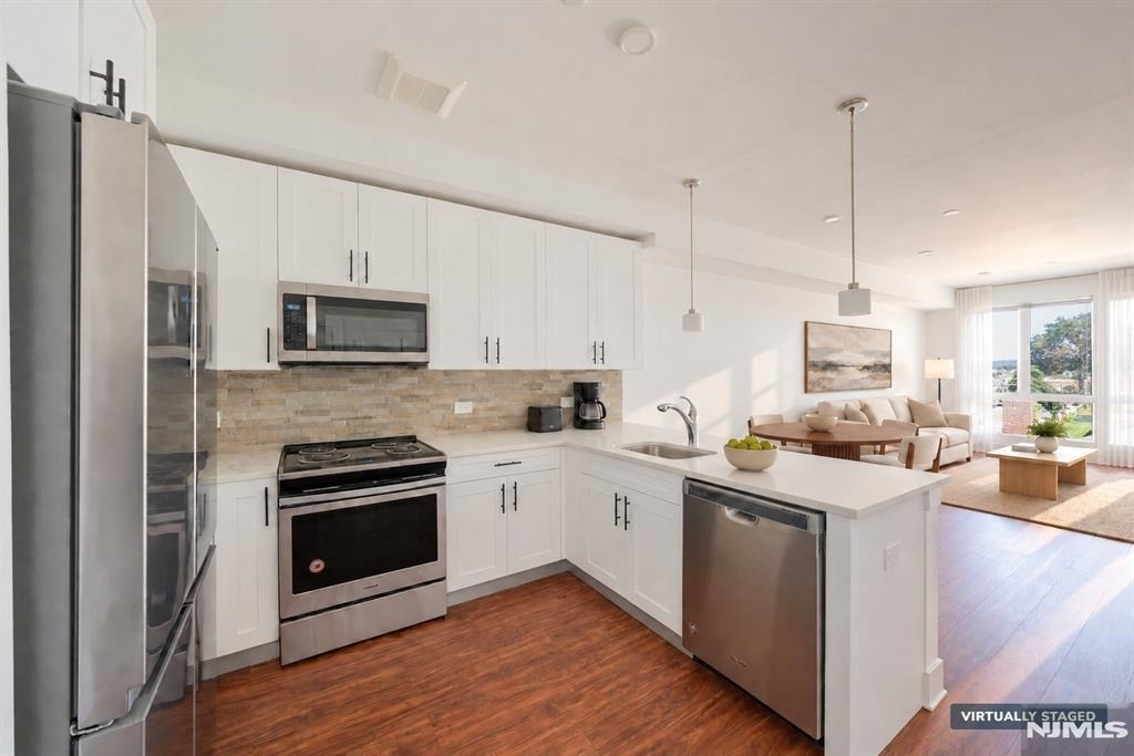 77 Ridge - Photo 0