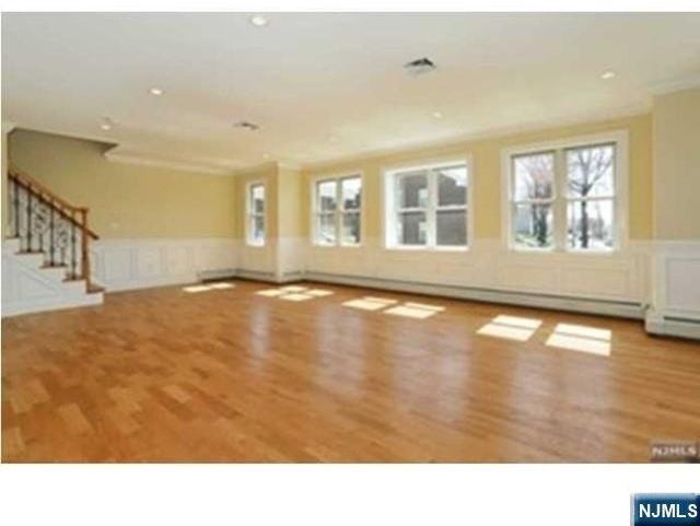 452 Grand - Photo 5