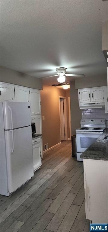 629 Sussex - Photo 4