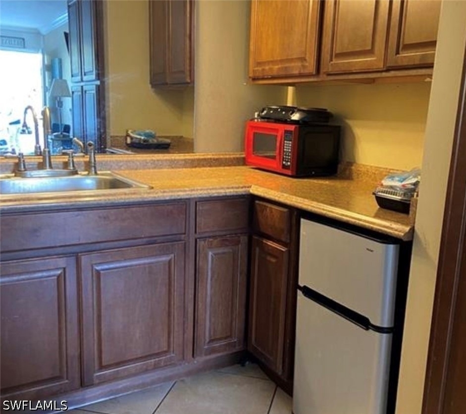 2555 9th Street N - Photo 6