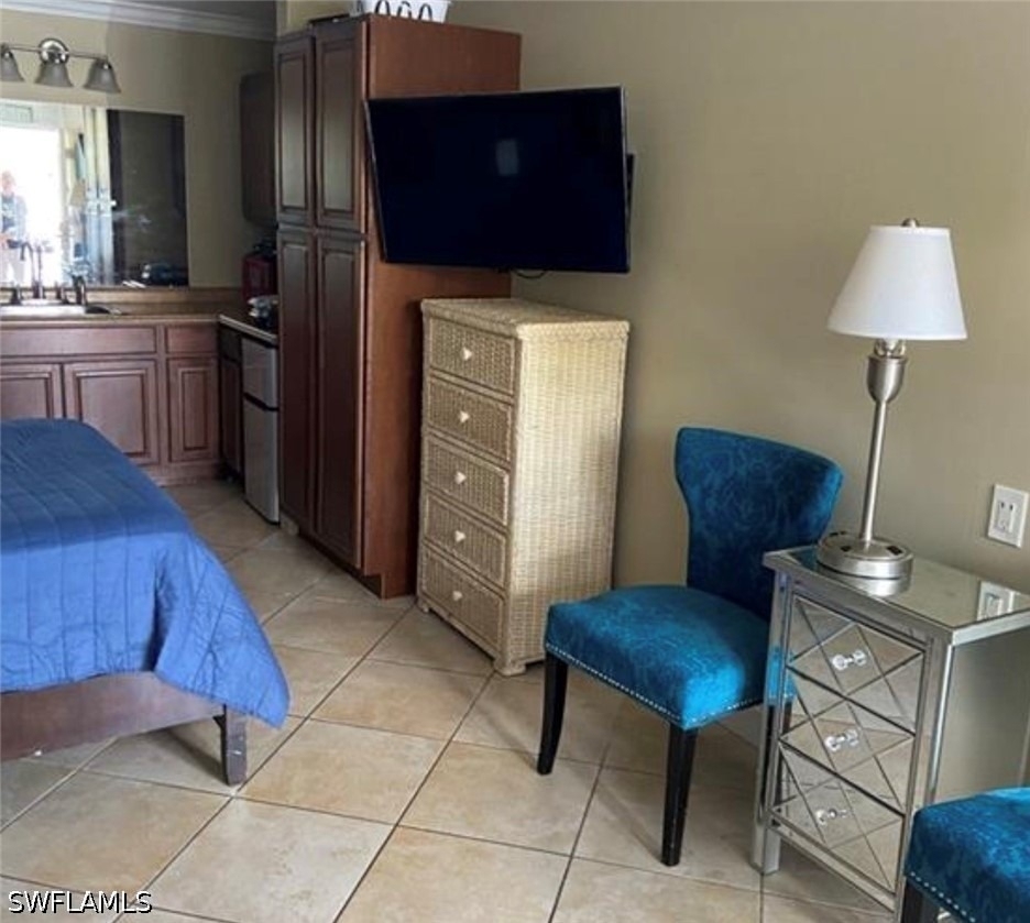 2555 9th Street N - Photo 2