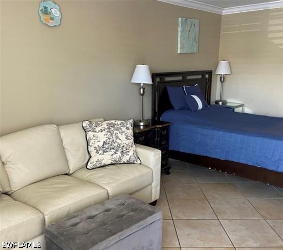 2555 9th Street N - Photo 1