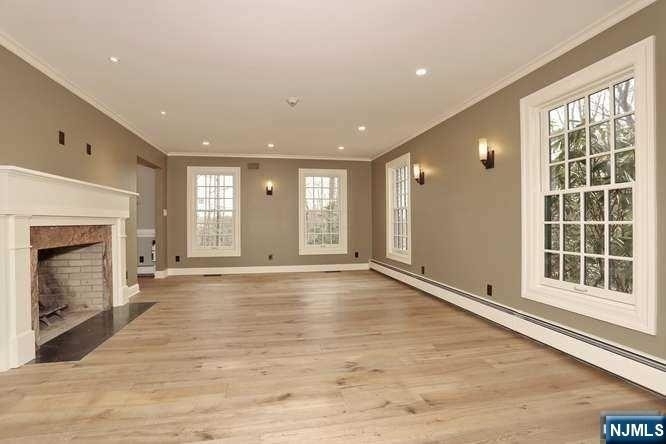 44 W Hill - Photo 9