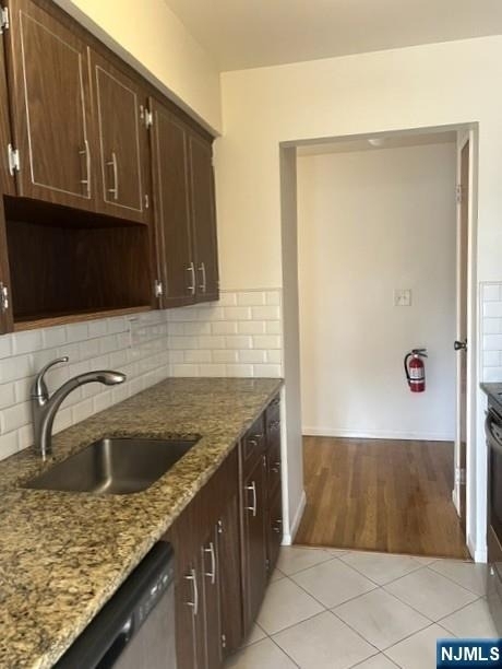 123 Grove - Photo 3