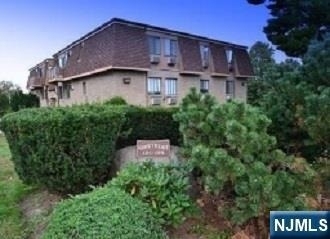 123 Grove - Photo 0