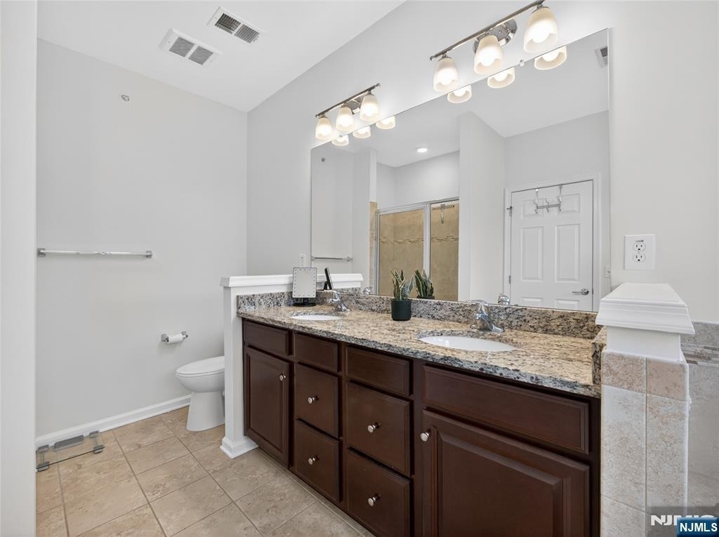 15 Wesmont - Photo 29