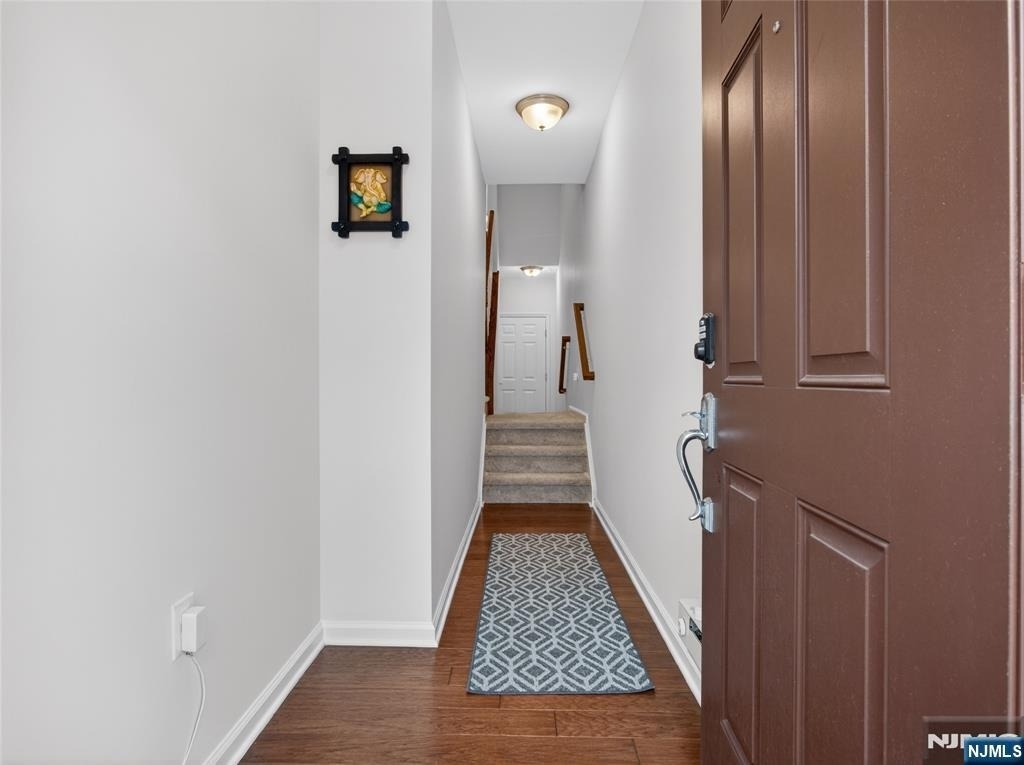 15 Wesmont - Photo 2
