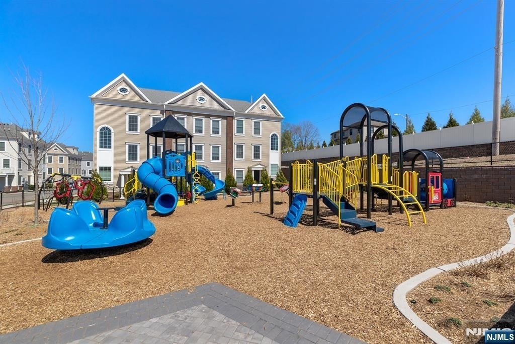 15 Wesmont - Photo 42