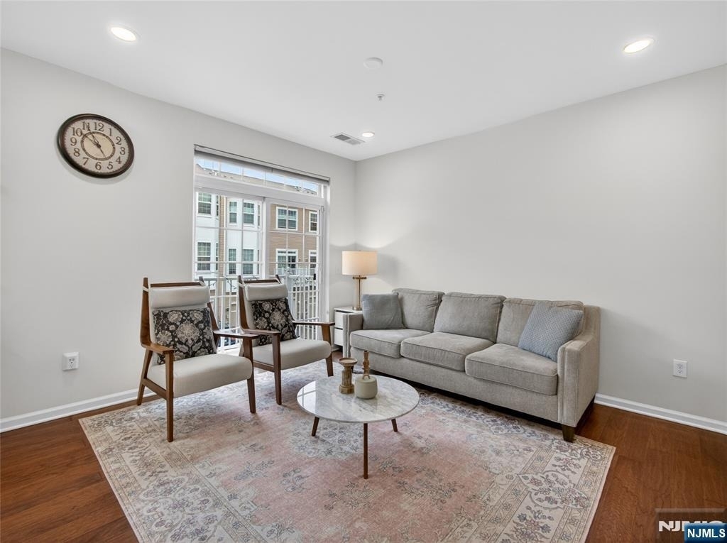 15 Wesmont - Photo 8