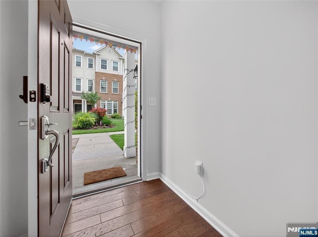 15 Wesmont - Photo 3