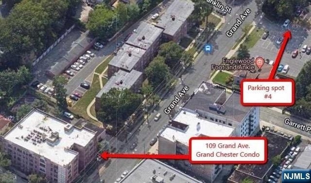109 Grand - Photo 29