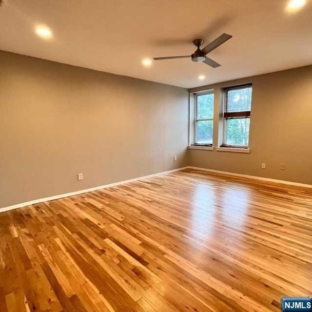 109 Grand - Photo 15