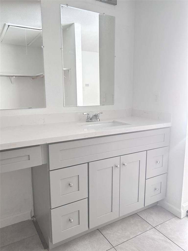 1810 Westbluff Drive - Photo 17