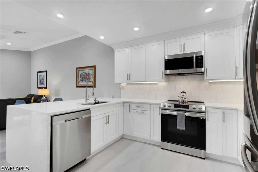 6303 Royal Woods Drive - Photo 9