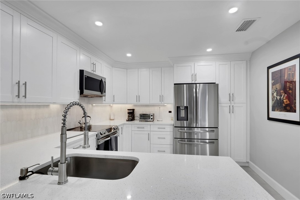 6303 Royal Woods Drive - Photo 10