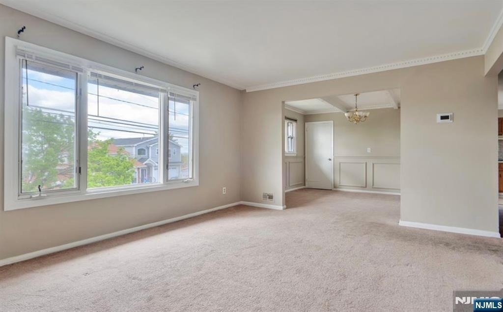 376 Harrison - Photo 2