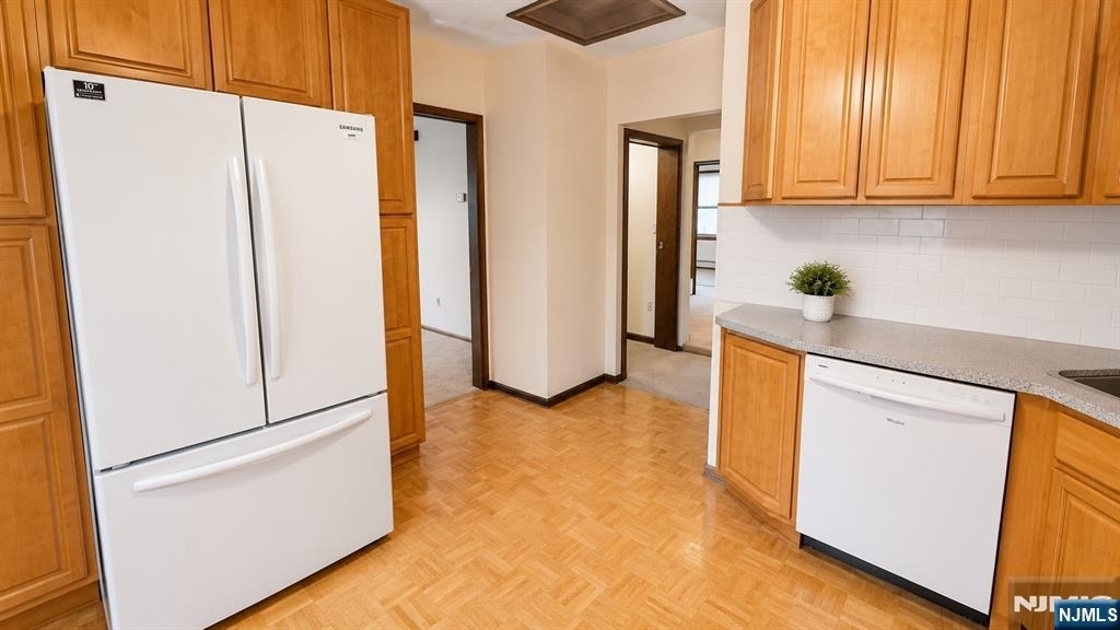 70 Prospect - Photo 4