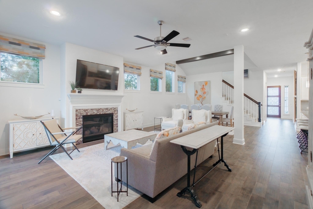 16218 Alligator Gar Court - Photo 4