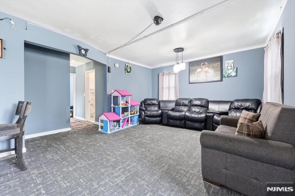 409 Tryon - Photo 4