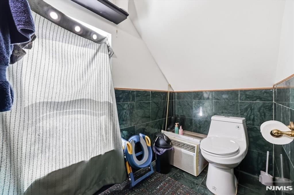 409 Tryon - Photo 22