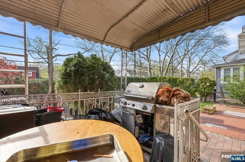 409 Tryon - Photo 28