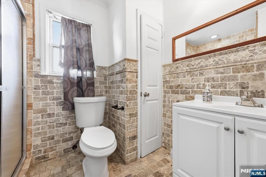 409 Tryon - Photo 11