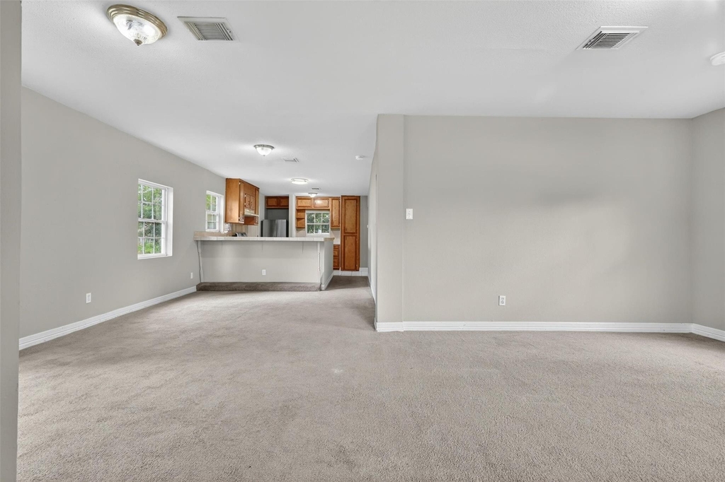 1315 E 33rd Street - Photo 8