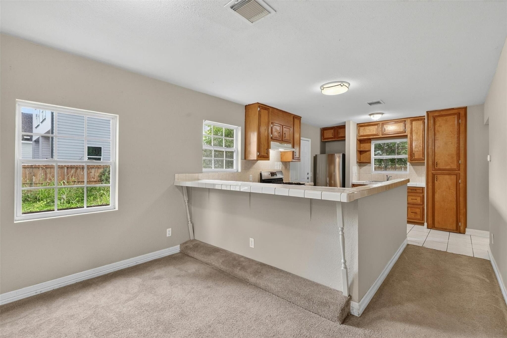 1315 E 33rd Street - Photo 12