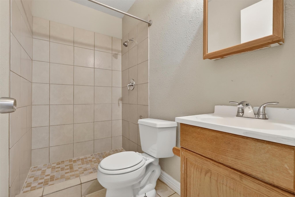 1315 E 33rd Street - Photo 20