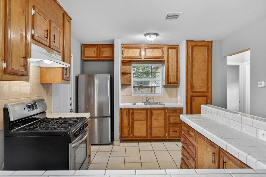 1315 E 33rd Street - Photo 13