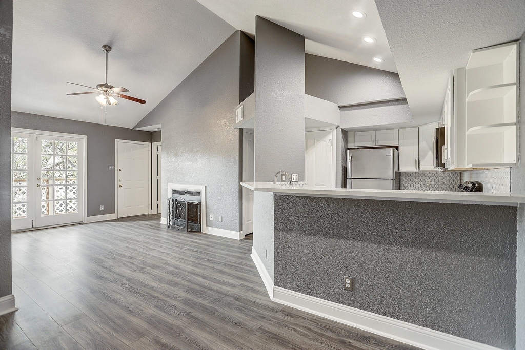2121 El Paseo Street - Photo 13