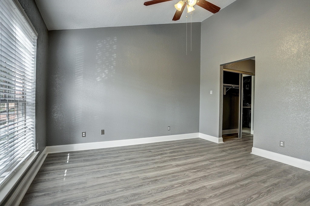 2121 El Paseo Street - Photo 22