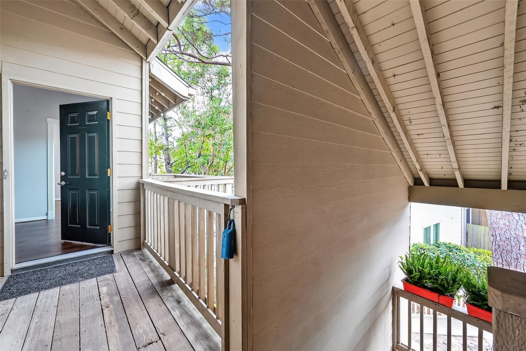 2100 Tanglewilde Street - Photo 14
