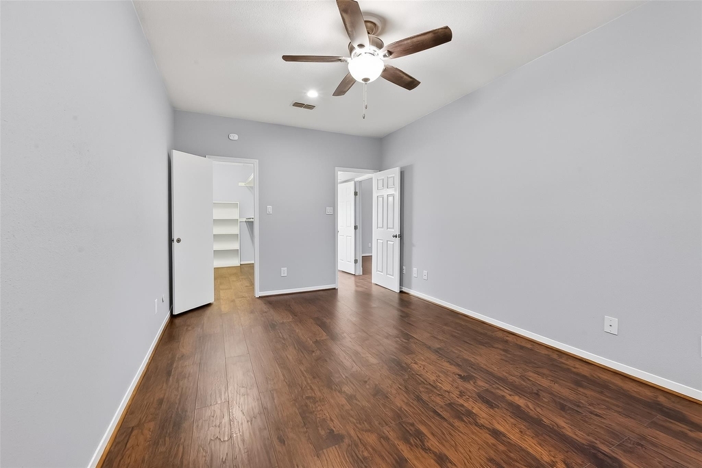 2100 Tanglewilde Street - Photo 24
