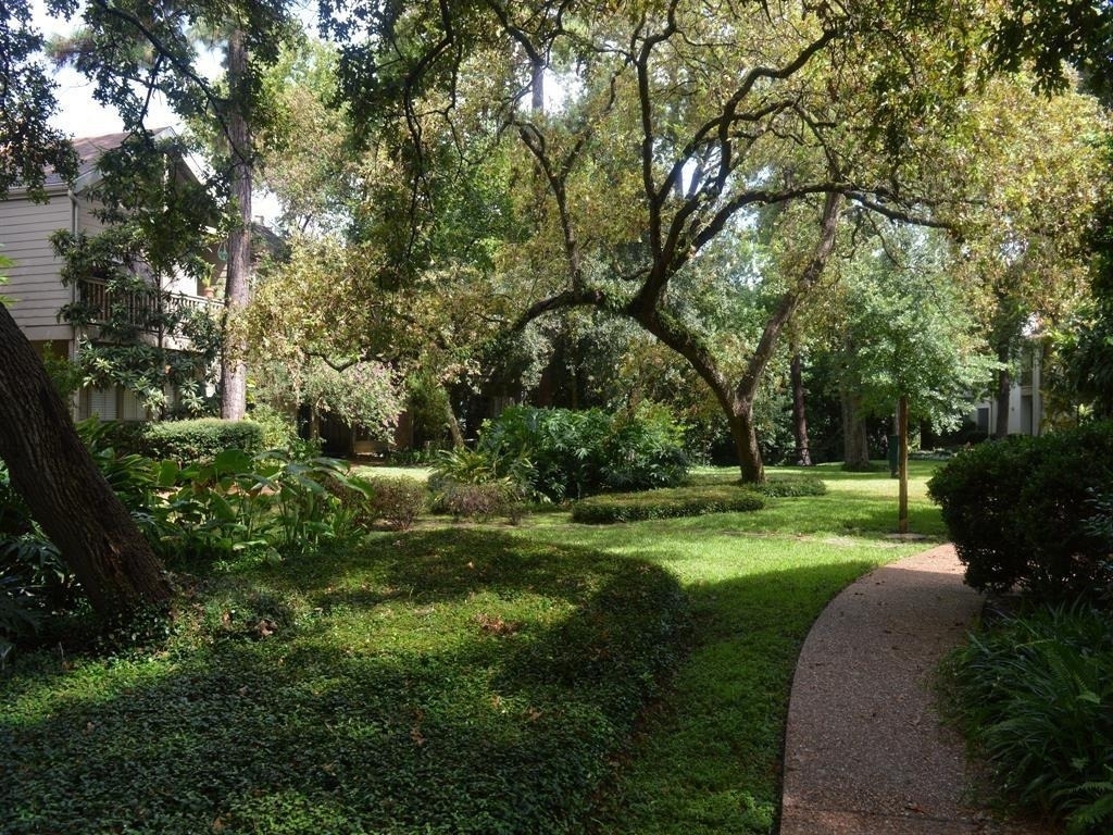 2100 Tanglewilde Street - Photo 39