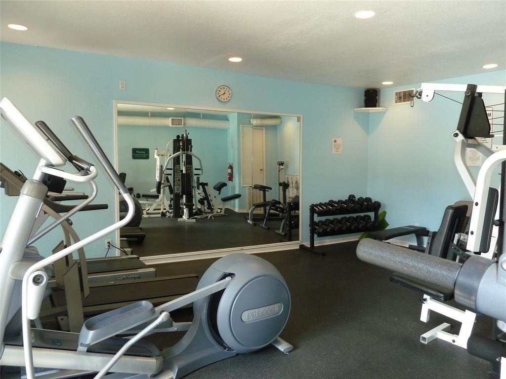 2100 Tanglewilde Street - Photo 38