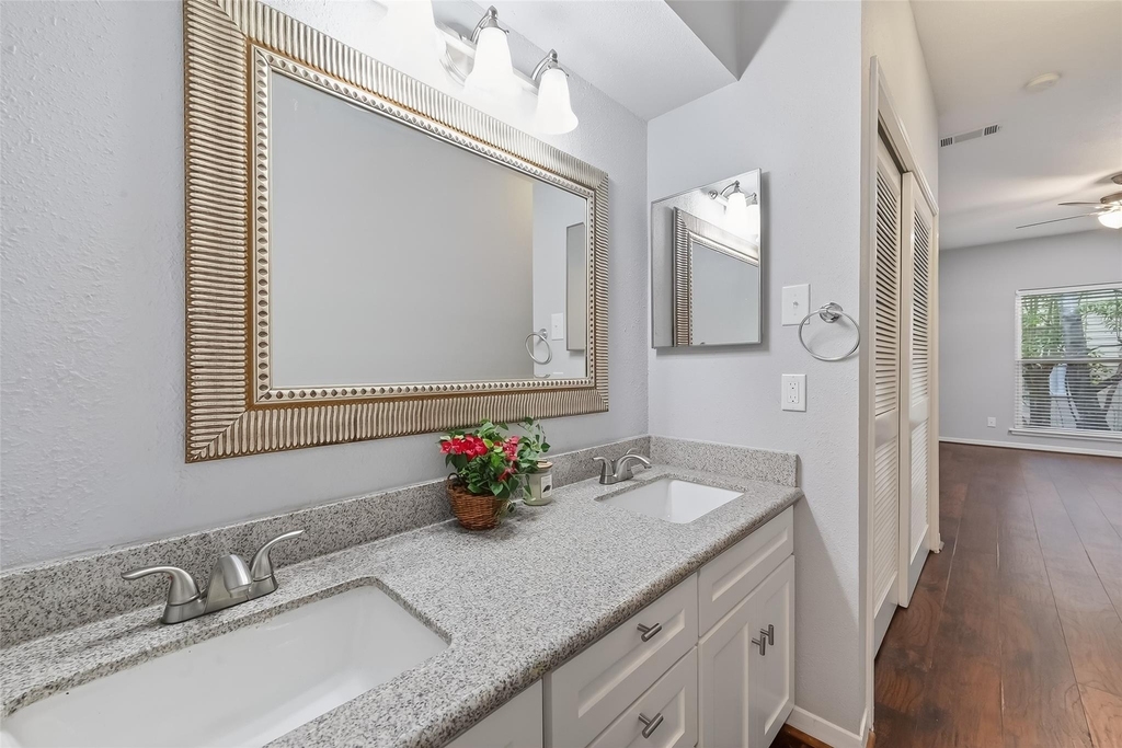 2100 Tanglewilde Street - Photo 29