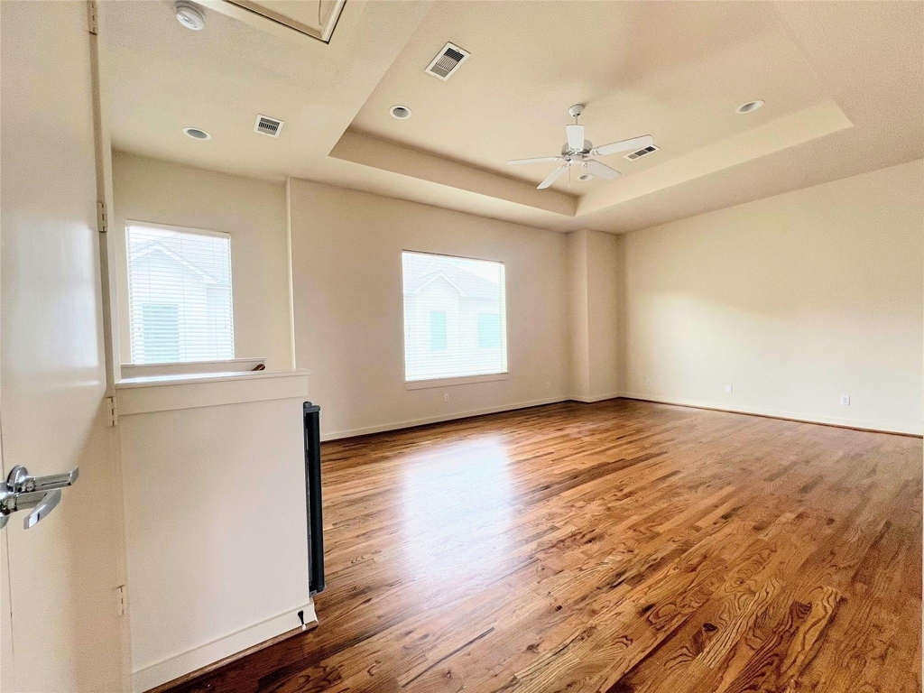 1126 Bonner Street - Photo 3