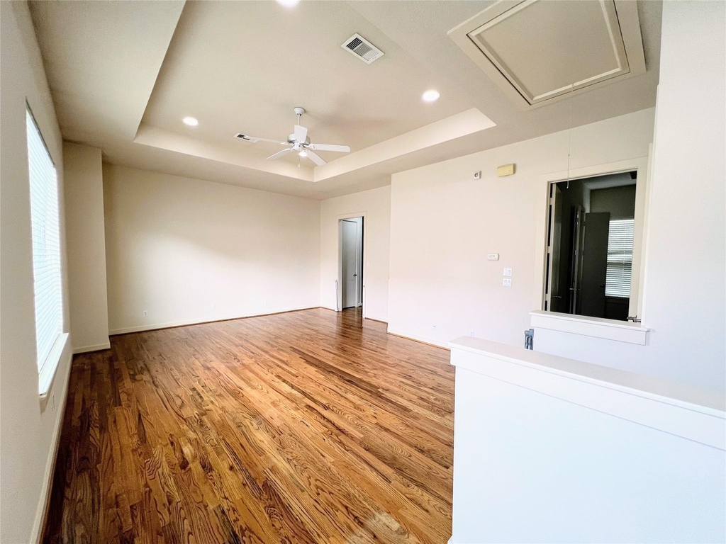 1126 Bonner Street - Photo 4