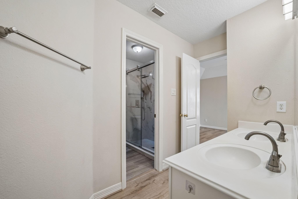 5807 Bayberry Way - Photo 32
