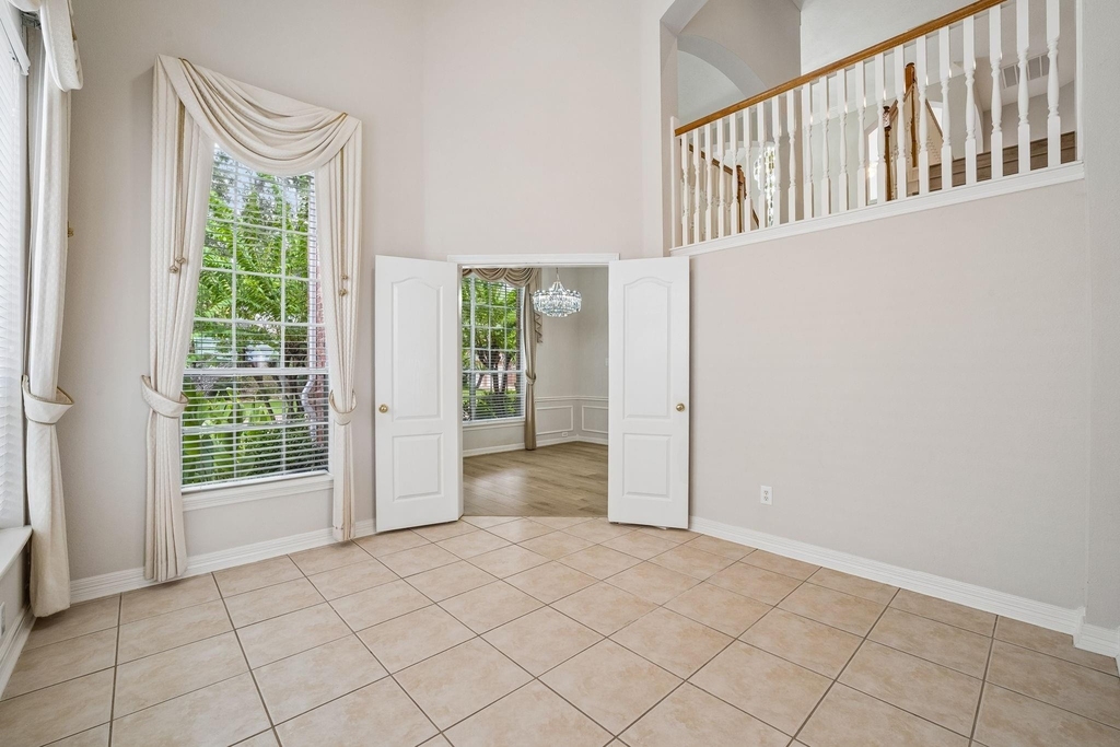 5807 Bayberry Way - Photo 7