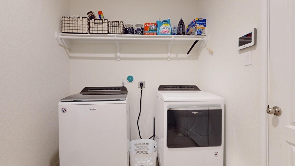 22523 Strathmore Drive - Photo 36