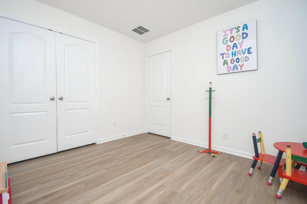 22523 Strathmore Drive - Photo 32