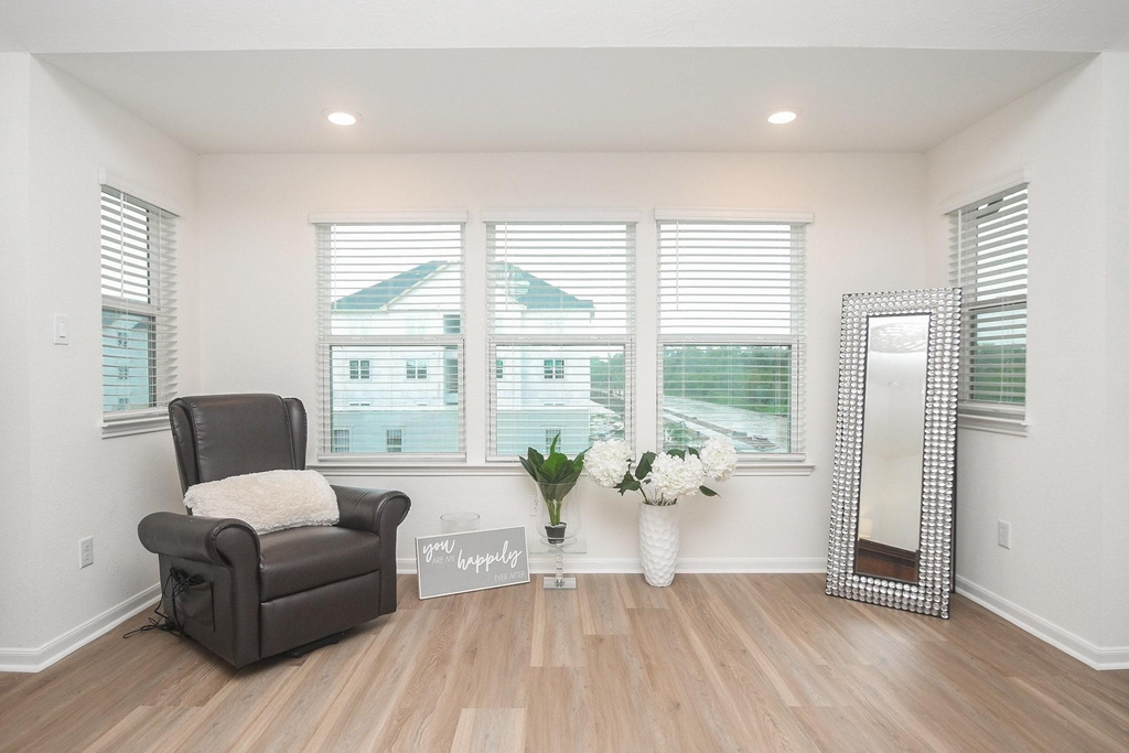 22523 Strathmore Drive - Photo 23