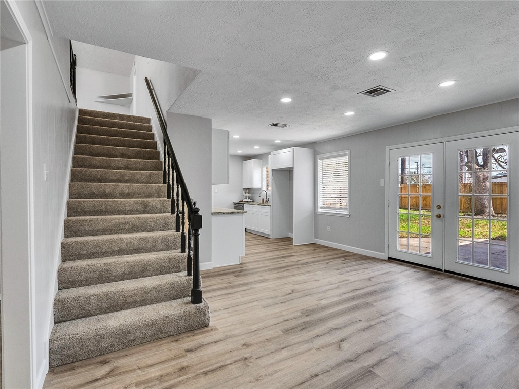 2305 Peach Lane - Photo 10