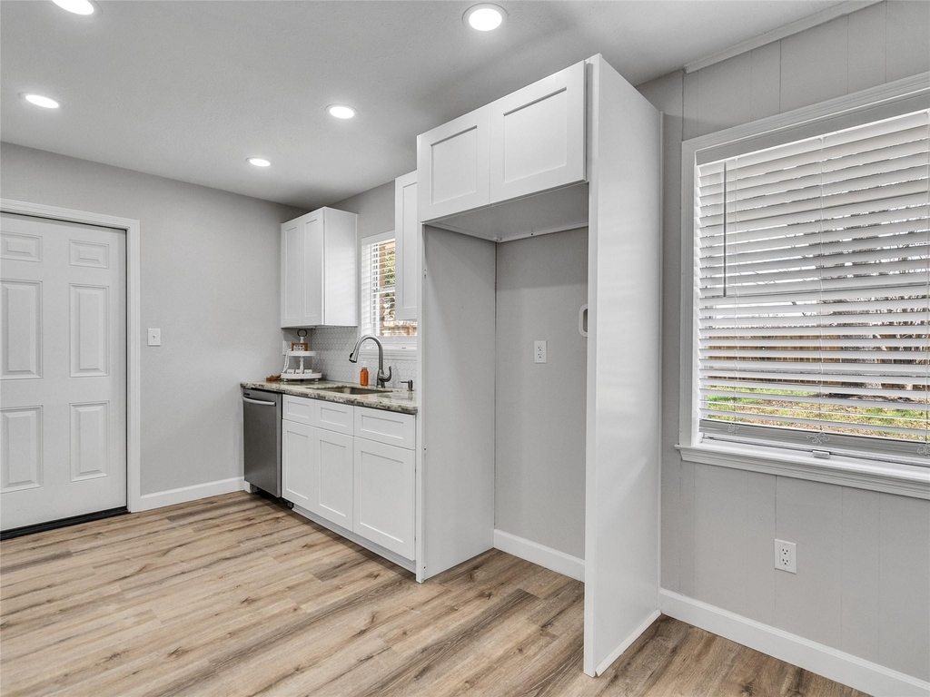 2305 Peach Lane - Photo 12