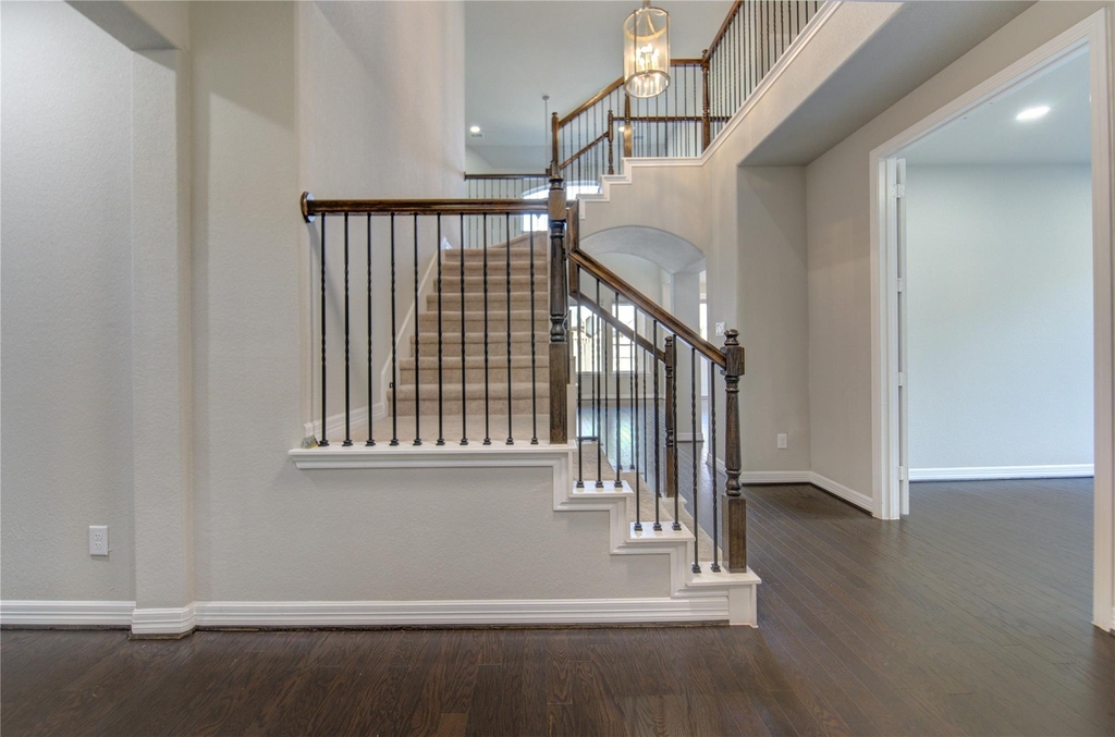 28918 Woods Rose Court - Photo 3