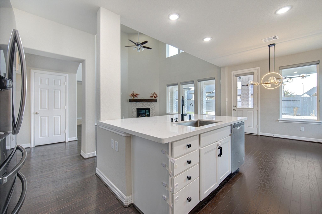 28918 Woods Rose Court - Photo 11