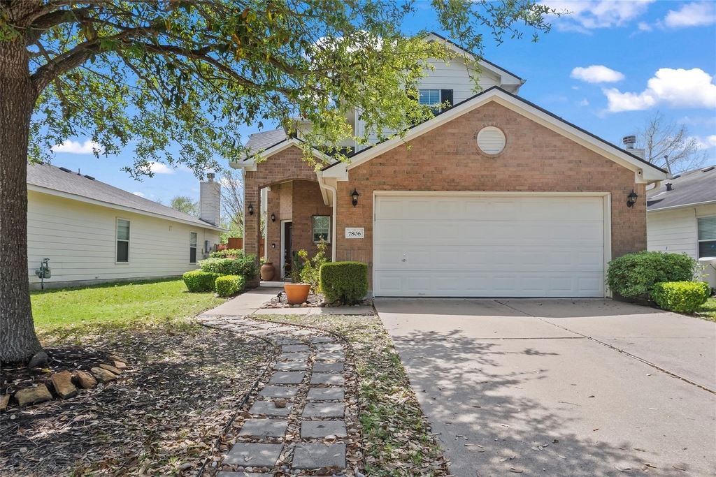 7806 Northfork Hollow Lane - Photo 0